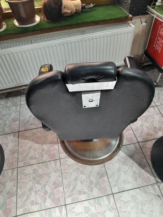 Sartaroshlik kreslosi sotiladi