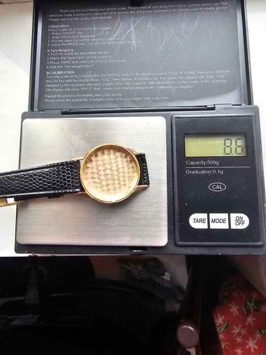 Ceas Movado din aur de 14k