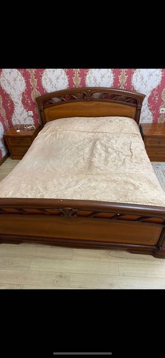 Спальный гарнитур