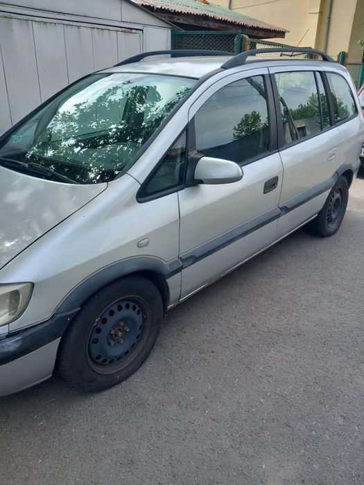 Opel Zafira A, motor 1600 cmc, an fabricatie 2002
