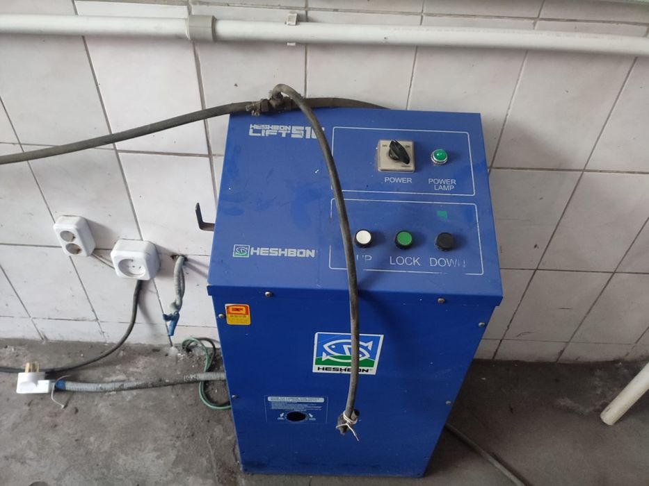 Продаю  авто подъёмник