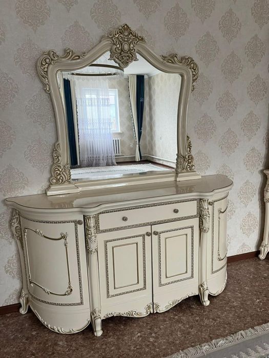 г. Атырау продам сервант