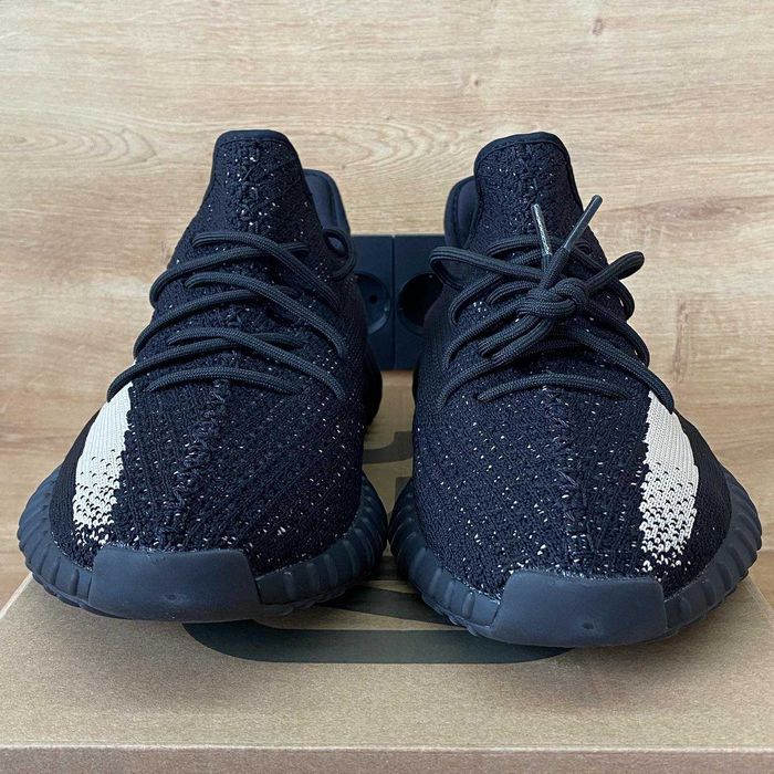Yeezy Boost 350 V2 Black-White Oreo 39EUR