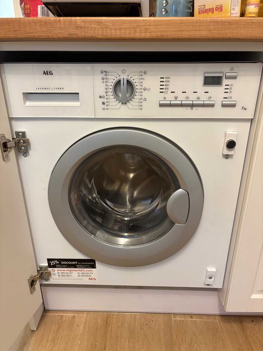Пералня със сушилня за вграждане AEG L61470WDBI (за смяна на барабан)