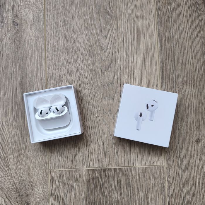 AirPods 4 (ANC) stare: ca noi