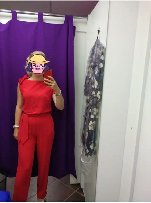 Продам праздничный комбинезон