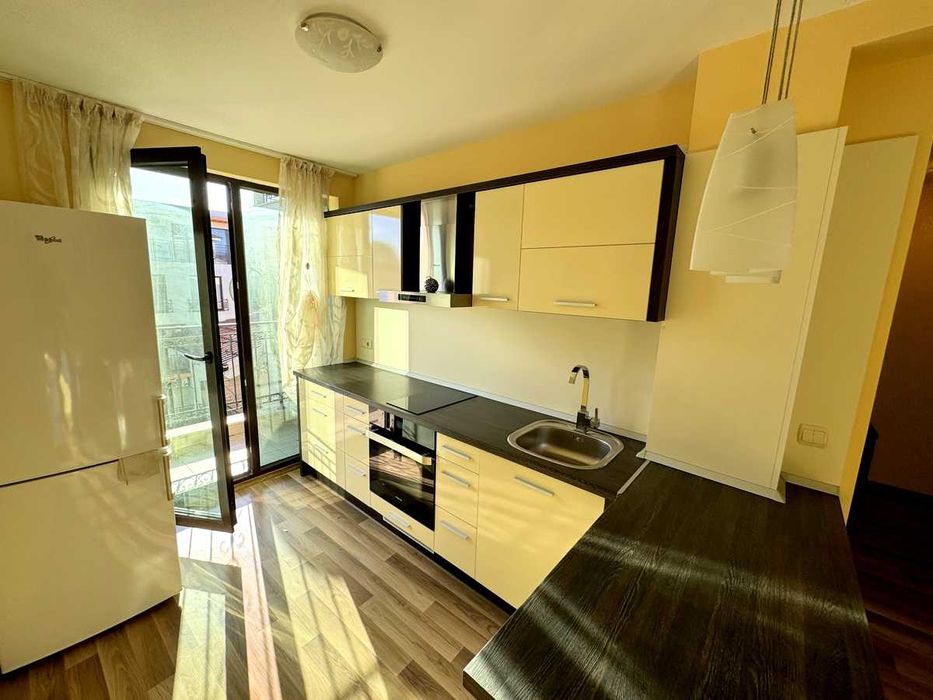 Продава се Тристаен апартамент в к.к. Слънчев бряг - 80 кв.м за 1162 €/кв.м - Снимка #3