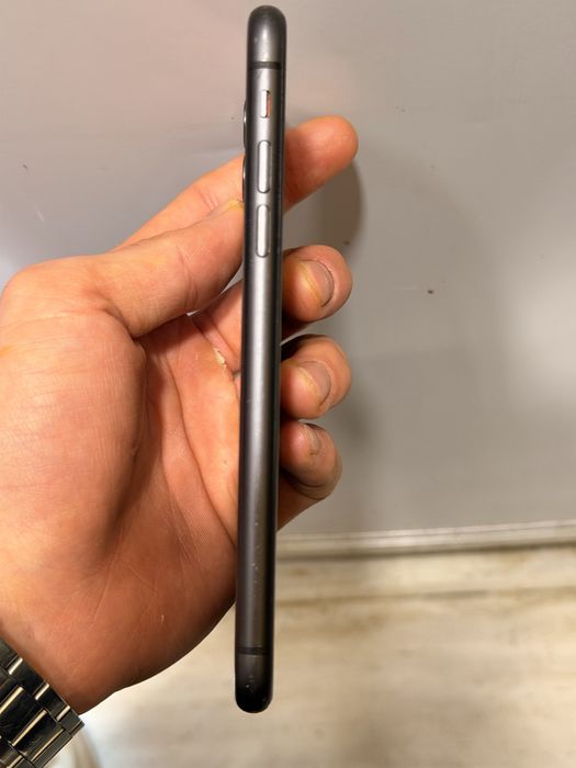 Iphone 11, в цвете black