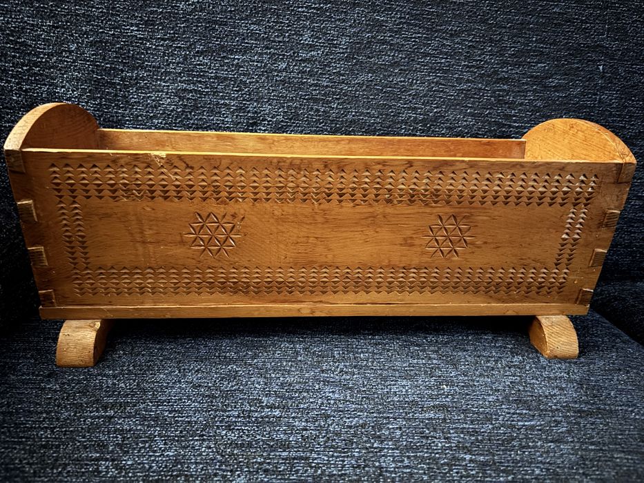 Дървено легло за кукли от соца