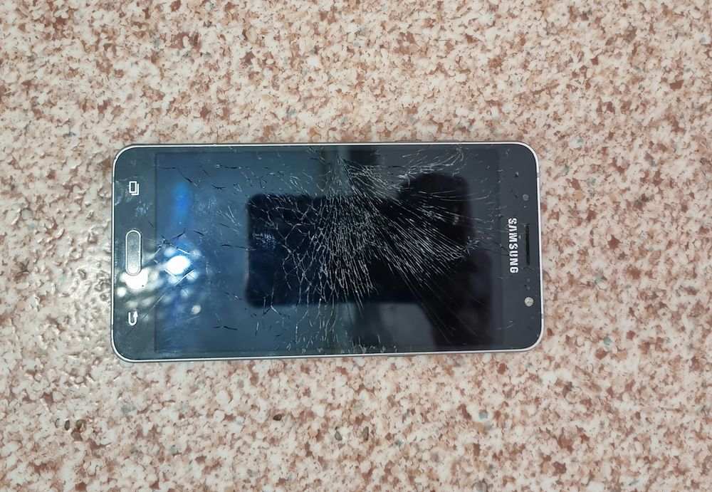 Samsung j5 на запчасти