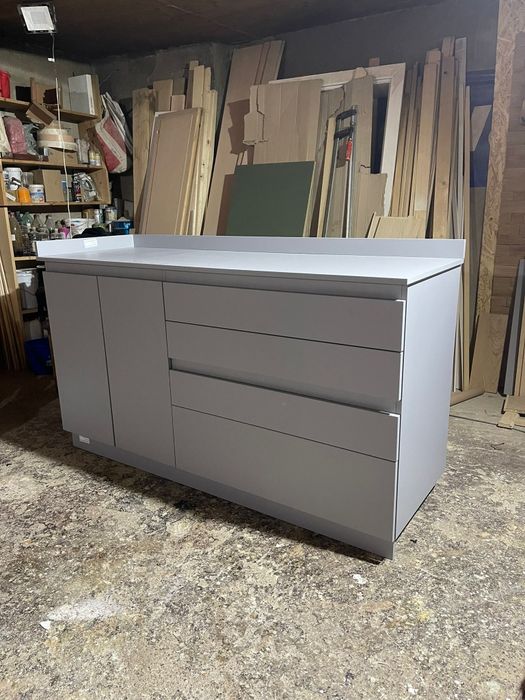 Mobilier la comandă Arad – Bucătării, Dressing-uri, Living