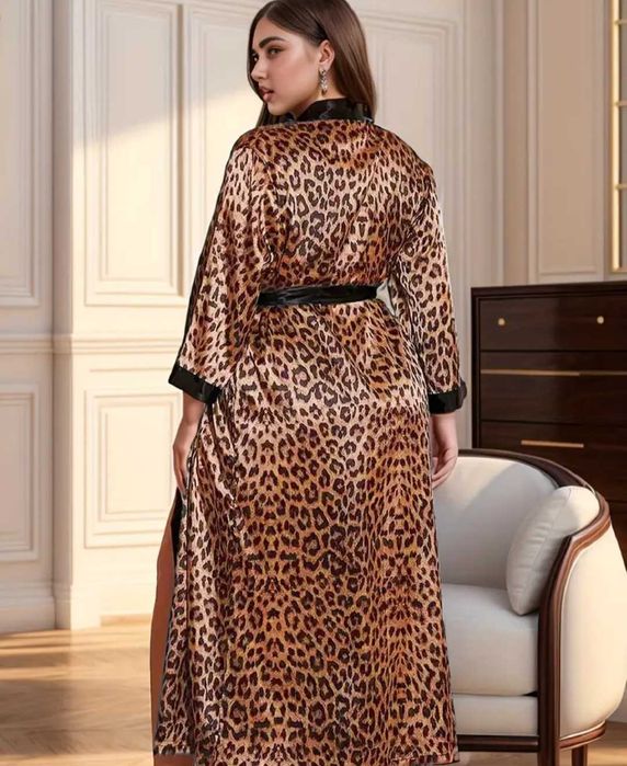 Женский шелковый халат