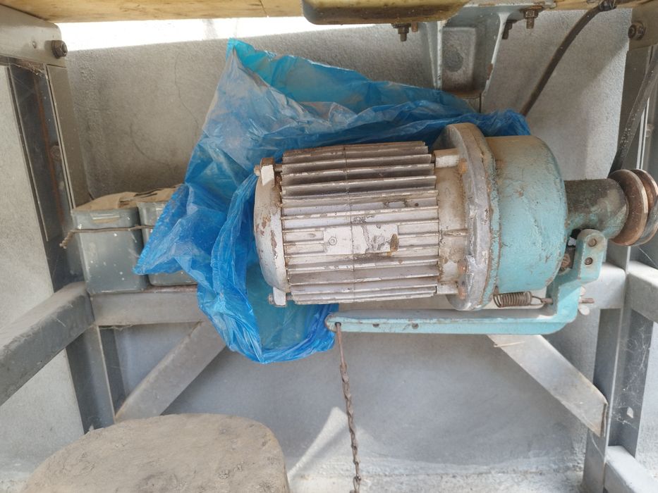 Швейная машинка советская