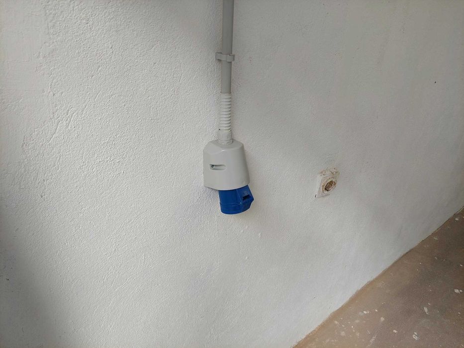 Дава се под наем Гараж / Паркомясто в Добрич, Дружба 2 - 15 кв.м за 76.5 € - Снимка #2