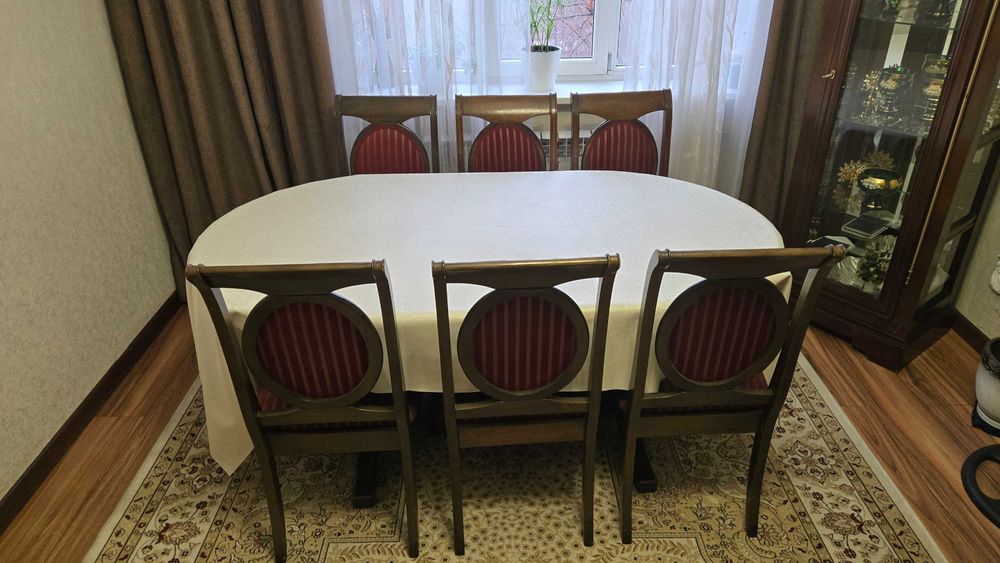 Стол раздвижной из дерева