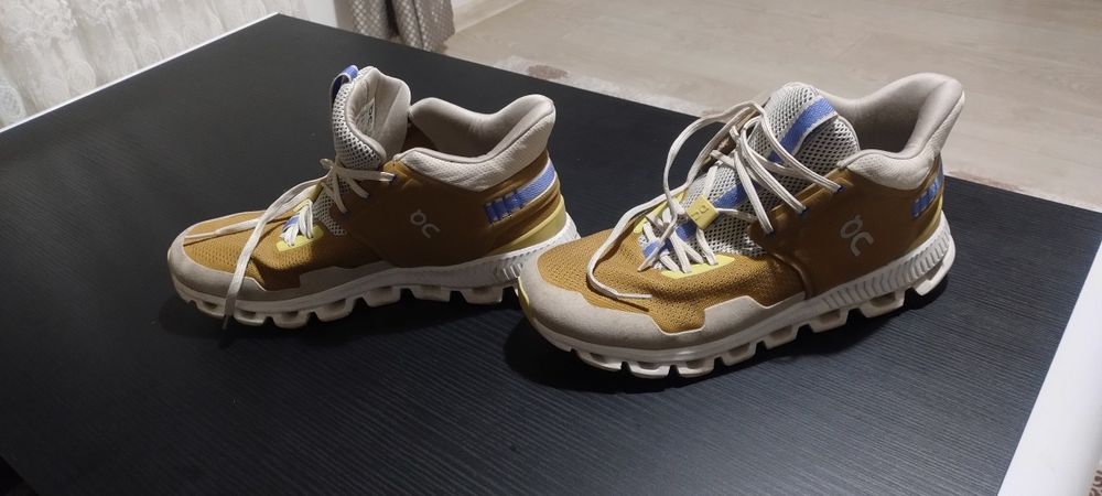 Маратонки 44номер uq