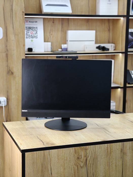 Моноблок ThinkCentre Lenovo | Core i3 8gen | 21'5 FullHD