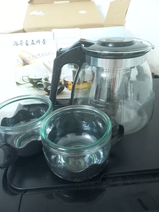 Стеклянный чайник