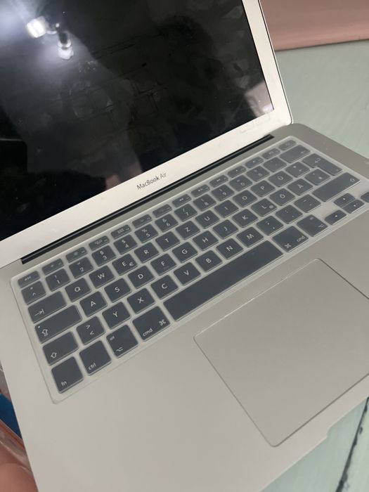Macbook air 2012