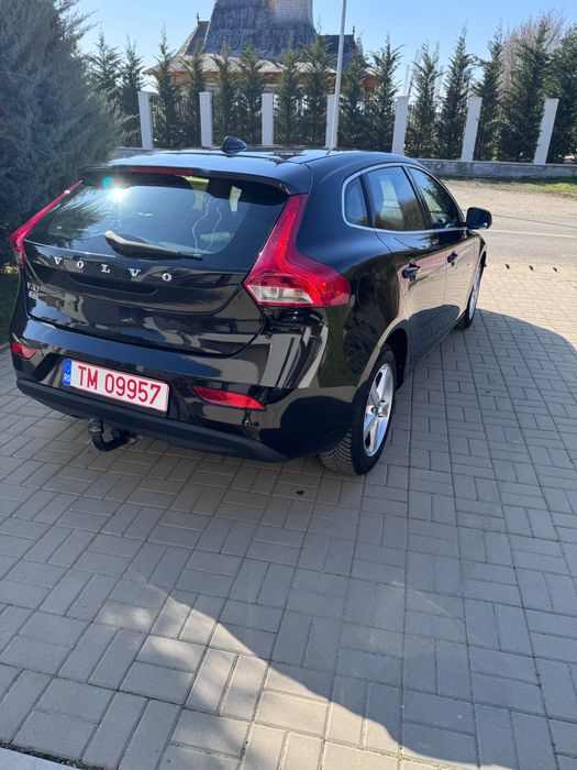 Volvo V40 Design