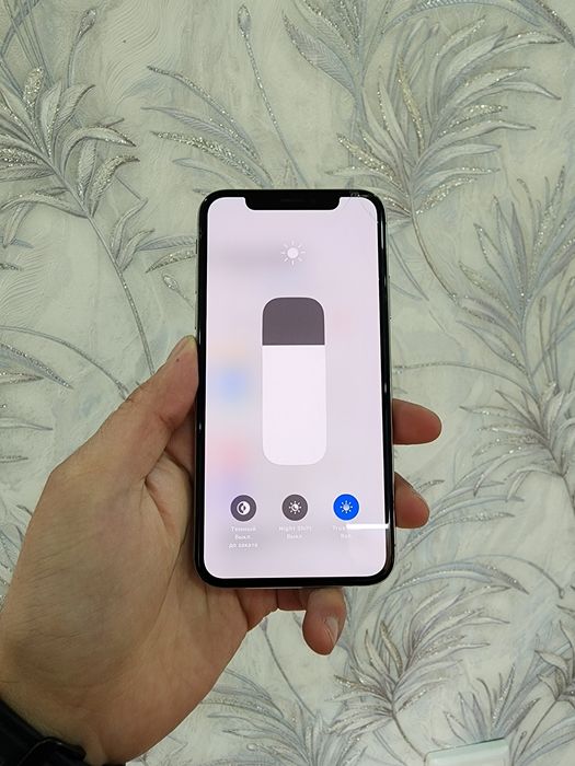 IPhone X 256g ochilmagan sotiladi