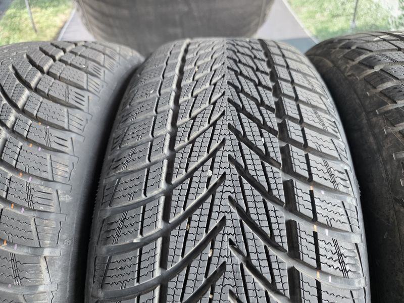 225/50/17 GOODYEAR 4бр