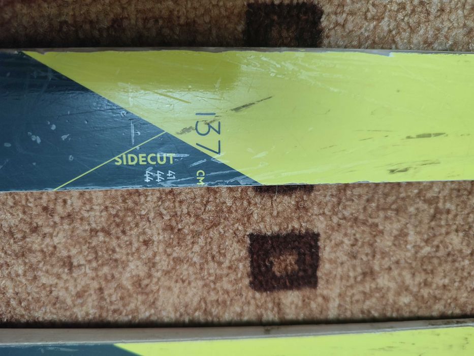 Продам лыжный комплект