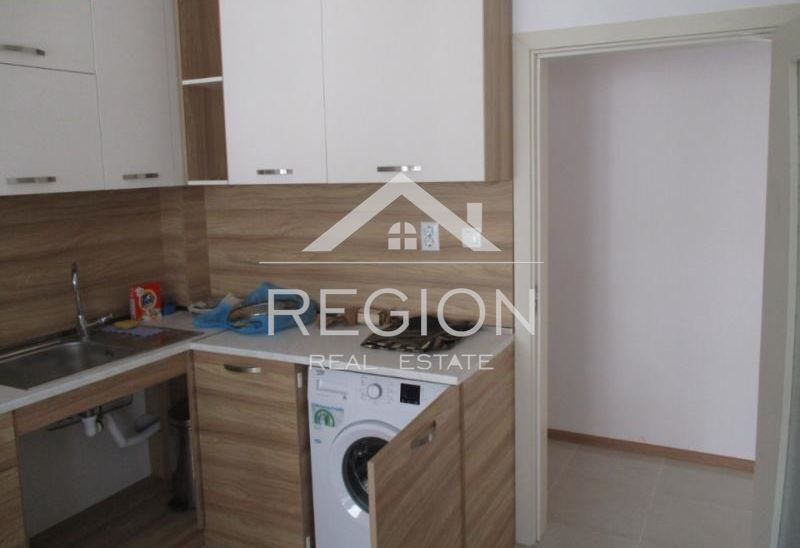 Дава се под наем Двустаен апартамент в Варна, Център - 72 кв.м за 408 € - Снимка #1