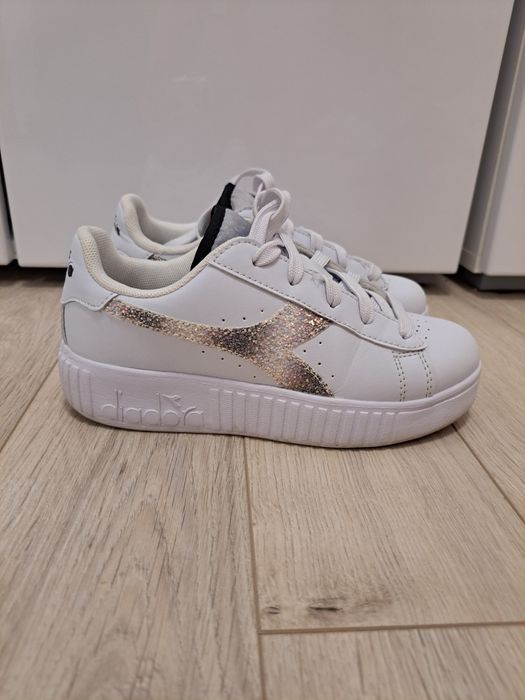 Обувки за момиче (  diadora)