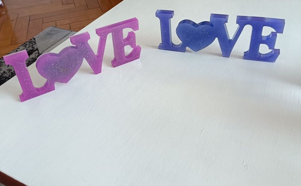 Decoratiuni rasina epoxidica