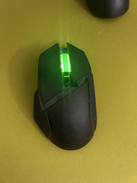 Срочно Продам мышку Razer Basilisk v3 x hyperspeed
