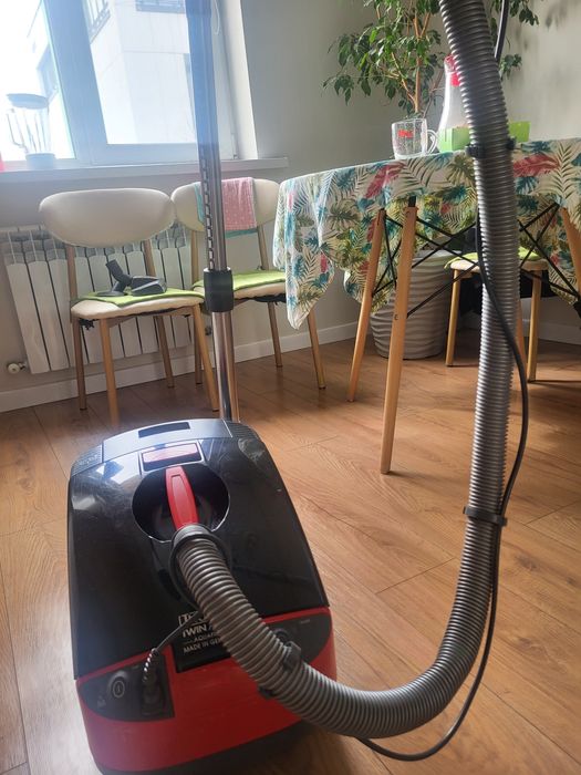 продаю пылесос Thomas