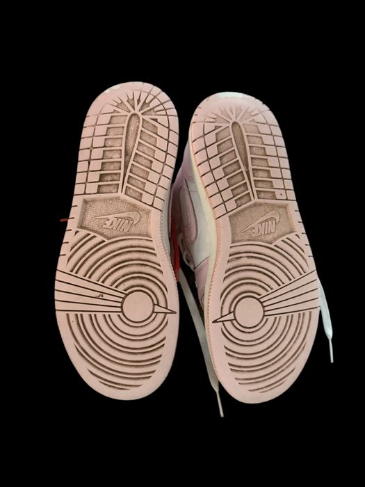 Vând Air Jordan 1 Mid GS „Pink Foam / Fire Red” – Mărimea 36 (US 4Y) – Stare Bună