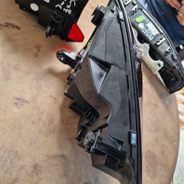 BMW X 1 full led 2024 ляв и десен стоп +ляв вътрешен