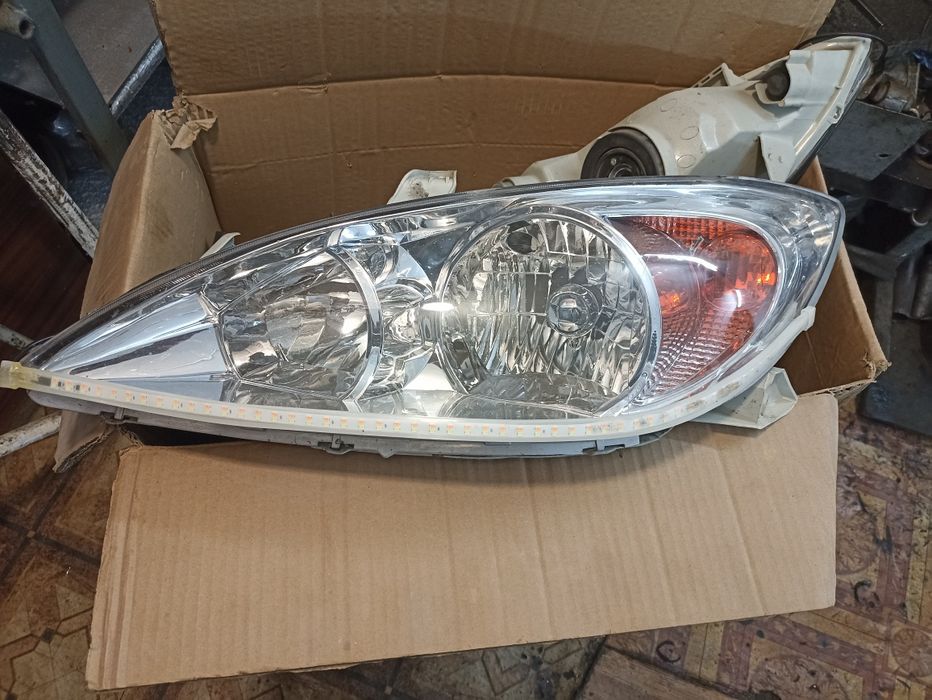 Фара на камри 30