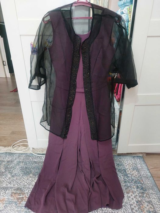 Вечерния платья, женская одежда