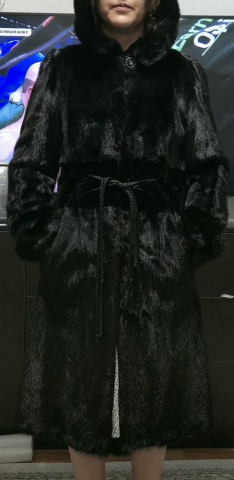 Продам норковую шубу
