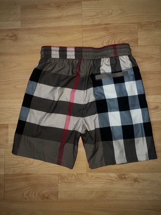 Burberry swimshorts (Бански)