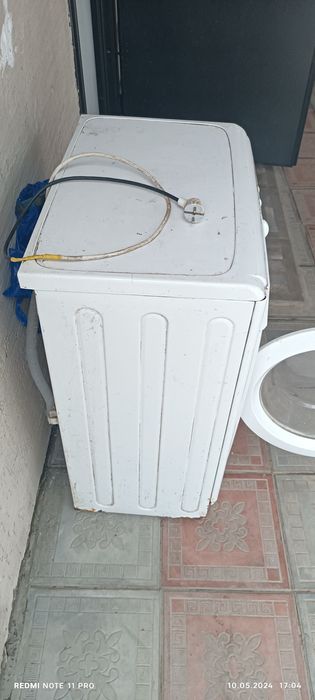 Продам стиральную машинку и холодильник оба в рабочем состоянии