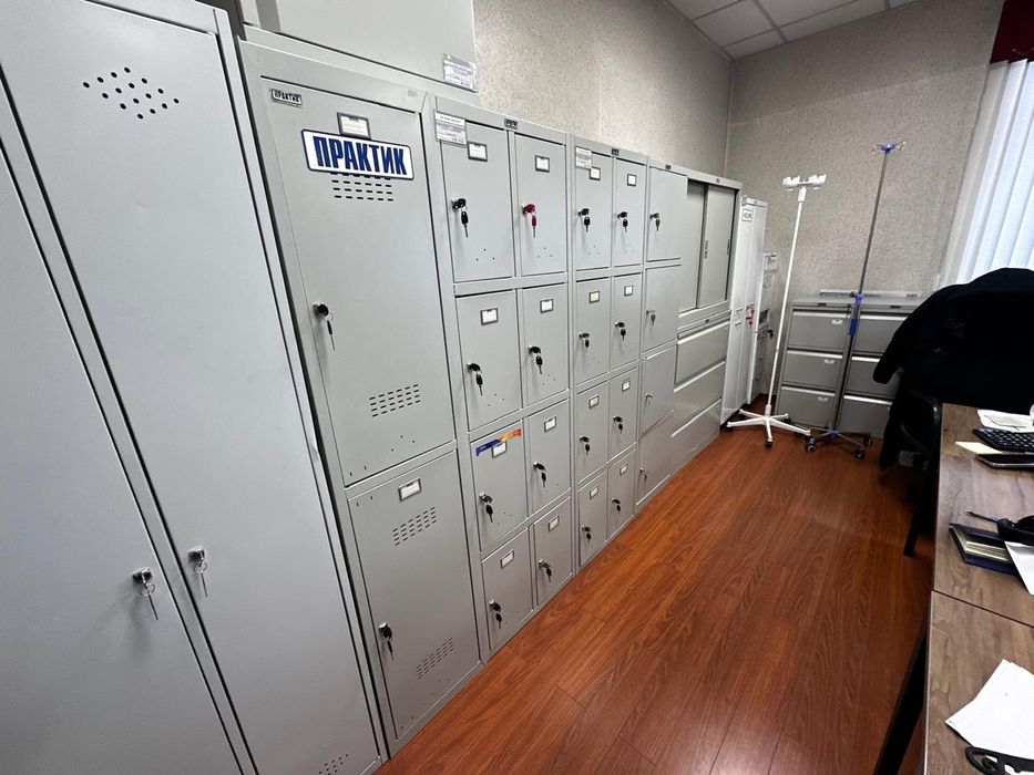 Продам шкаф для сумок