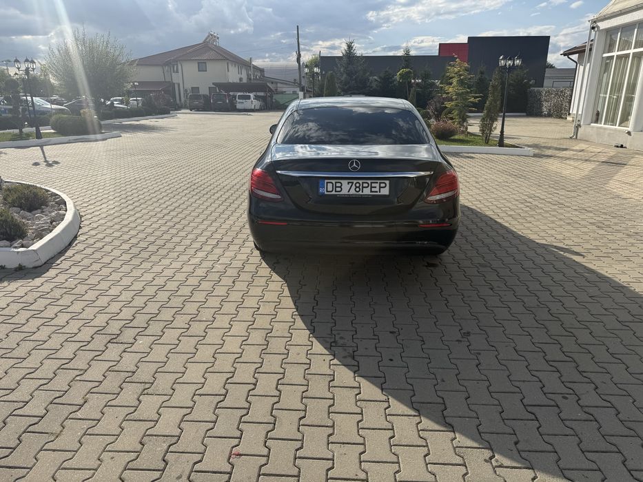 Mercedes E 200 an 2017 facelift  automat
