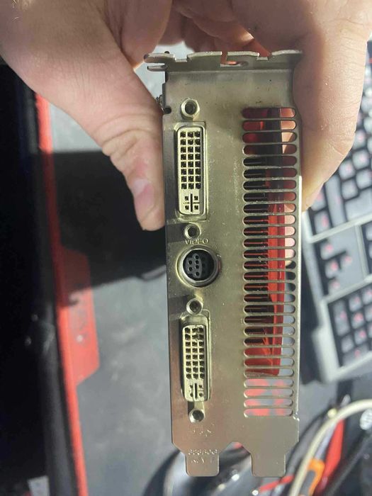 Placa video ATI RARA pentru Colectie