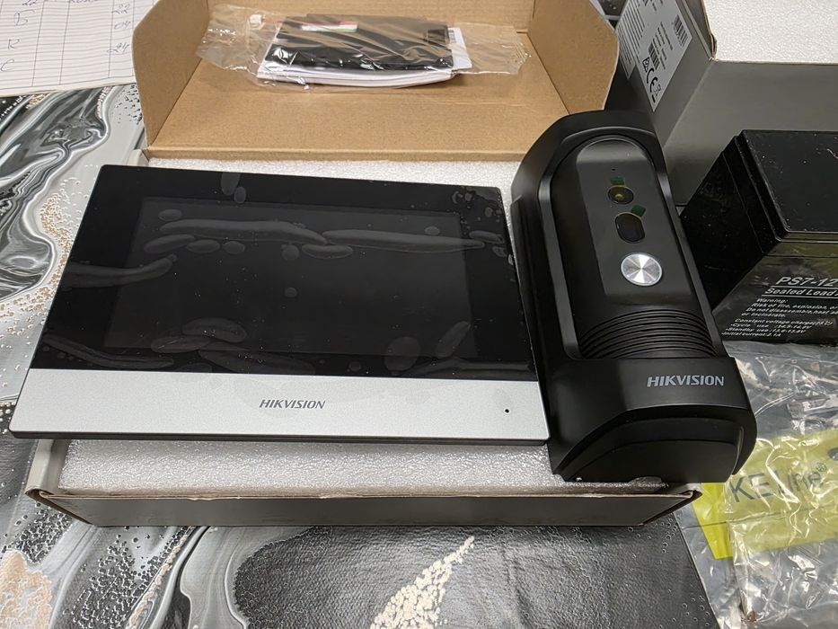 Мониторен панел за IP Видеодомофонни системи HIKVISION  DS-KH6320-WTE1