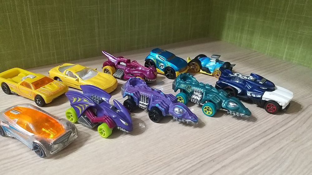 Машинки Хотвилс бу