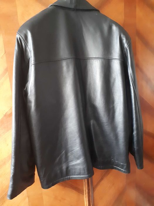 Haină neagră bărbătească  din piele naturală