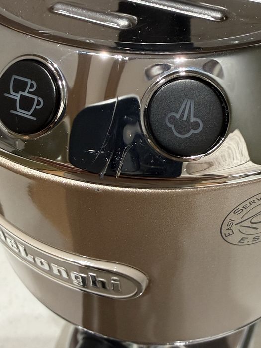 Кофеварка Delonghi