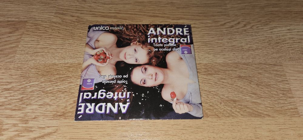 Cd-uri / casete muzica  : Andre, Directia 5, Phoenix, Cargo, Azur