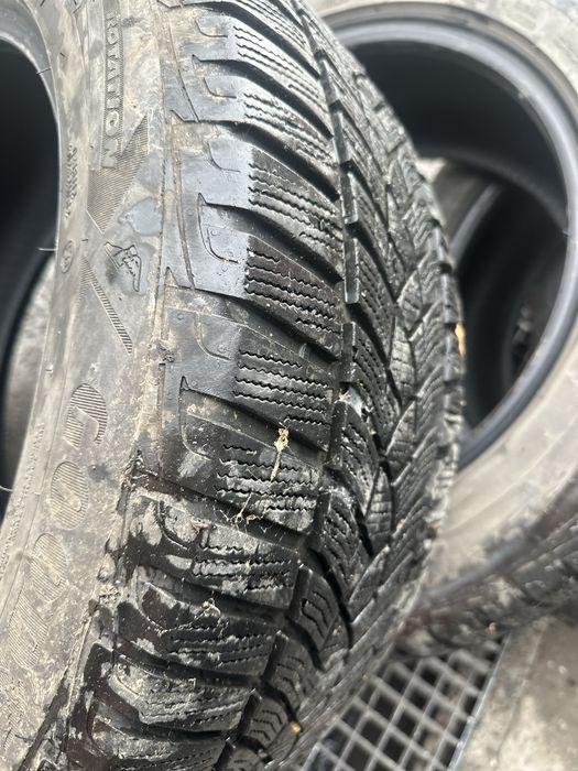 225 55 17 goodyear runflat iarna anvelope impecabile