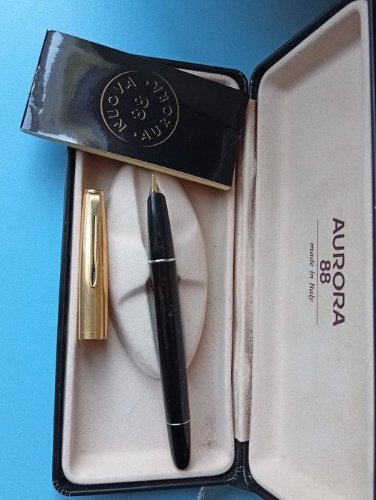 Stilou aurora peniță aur