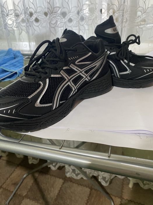 Продам кроссовки Asics gel GT 2160